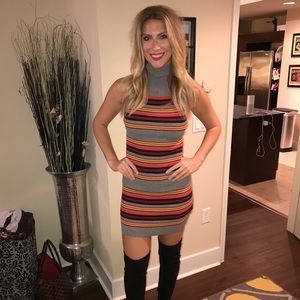 Mini turtleneck sleeveless dress